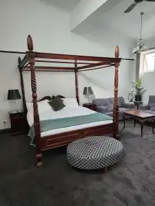 The Macquarie - 91