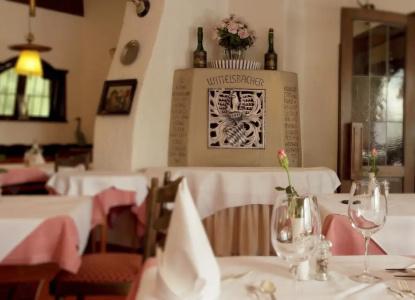 & Restaurant Wittelsbacher Hof - 26