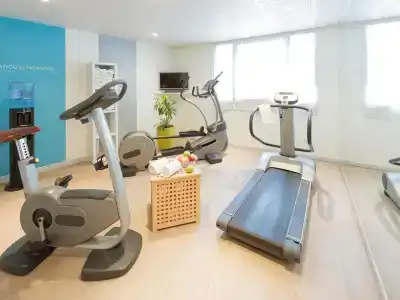 Novotel Suites Clermont Ferrand Polydome - 17