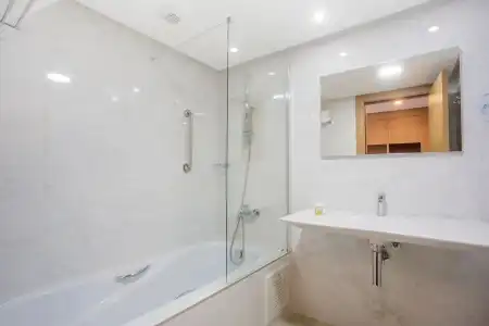 Fredj and Spa - 9