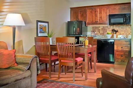 Green Mountain Suites - 45