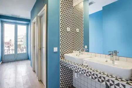 Mola Hostel - 8