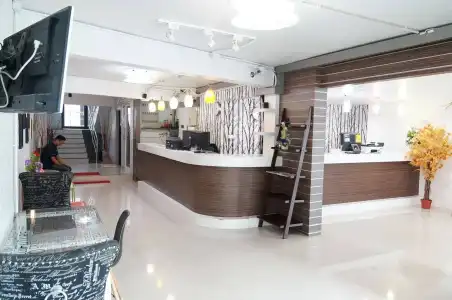 Ma Non Nont & Apartment - 1