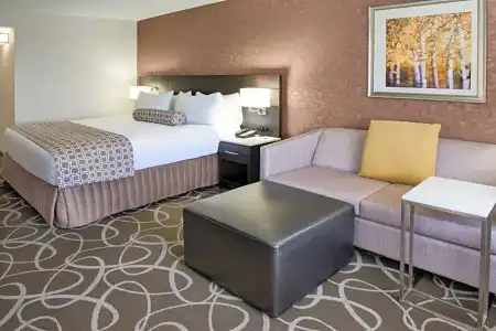 Crowne Plaza Kitchener-Waterloo by IHG - 60