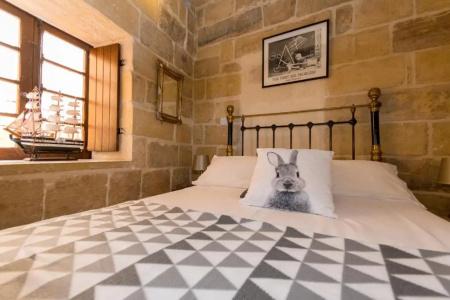 The Burrow Guest House - 102