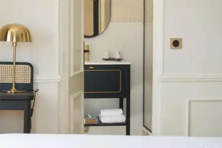 Best Western Le Cheval Blanc - Vieux Port - 160