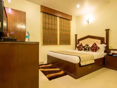 CAPITAL O74390 Grand Park Inn - 53
