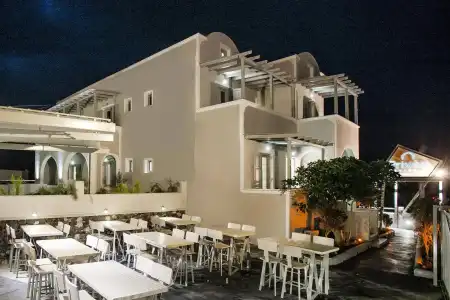 Privee Santorini - 18