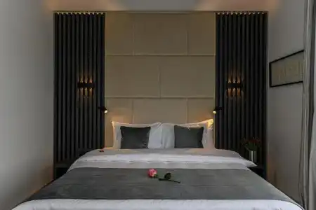 Unique Boutique - 154