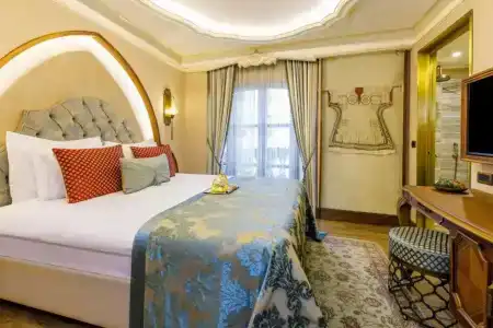 Romance Istanbul - 12