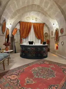 Serenus Cave Suites - 11