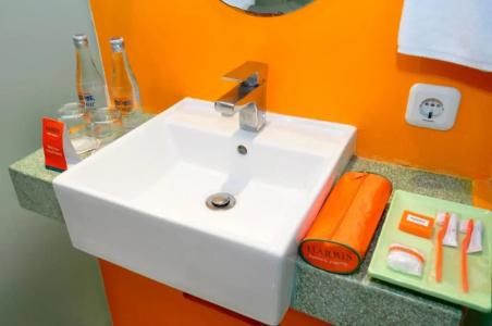 HARRIS & Residence Riverview Kuta Bali - 32