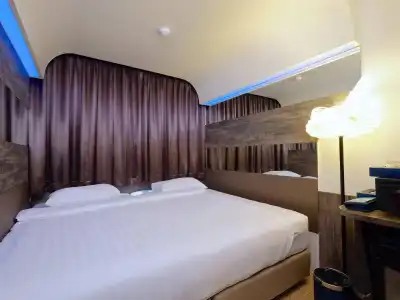 The Xtreme Suites - 2