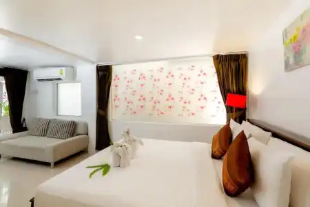 Club Bamboo Boutique Patong Beach Resort - 68