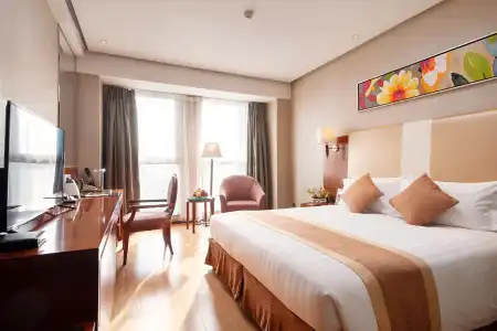 Regal Jinfeng - 4