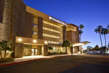 DoubleTree by Hilton Phoenix North - 36