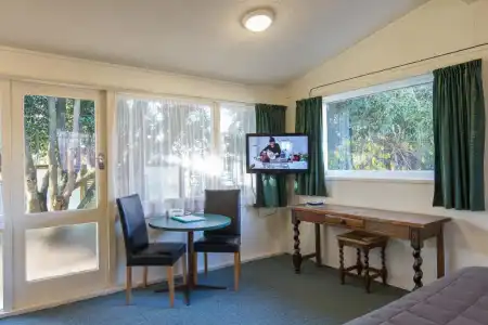 18th Avenue Thermal Motel - 54