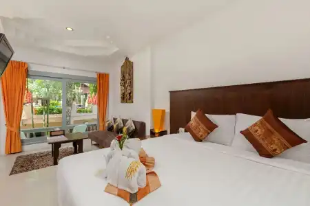 Club Bamboo Boutique Patong Beach Resort - 388