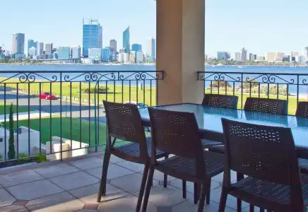 The Peninsula Riverside Serviced Apartments - 161