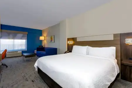 Holiday Inn Express Tampa N I-75 - University Area by IHG - 2