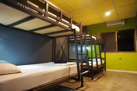 B&B House & Hostel - 1