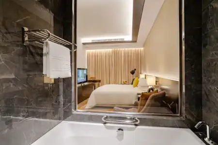 Johari Rotana - 7