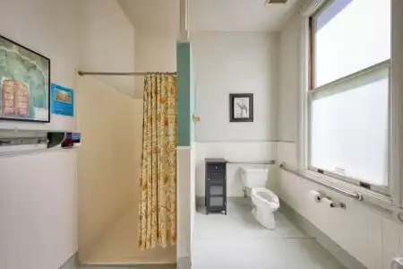 HI Sacramento Hostel - 58