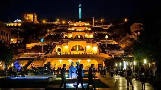 Best Hostel Republic Square - 18