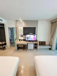 Nirundorn Resort Chaam - 37