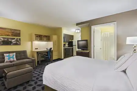 TownePlace Suites by Marriott Pensacola - 26