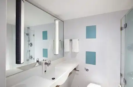 Novotel London West - 7