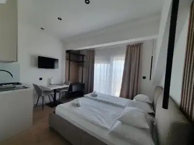 SmartStay Johnny - 24