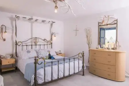 Terra Fos Naxos Studios - 101