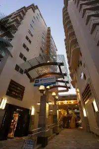 Club Wyndham at Waikiki Beach Walk - 0