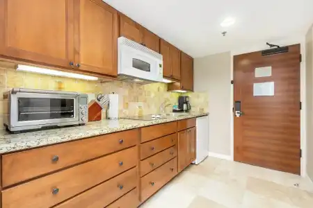 Luana Waikiki & Suites - 93