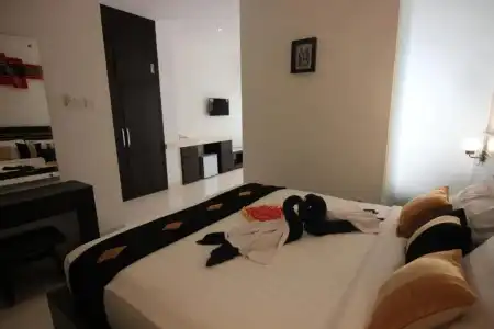The Diana Suite - 69