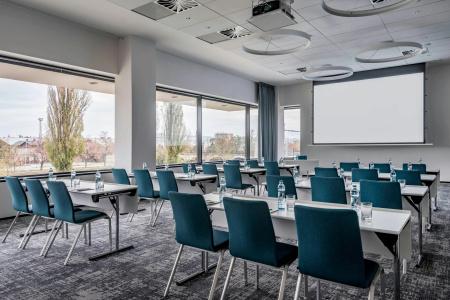 Courtyard by Marriott Brno - 13