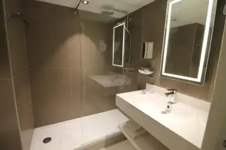 Mercure Blois Centre - 52