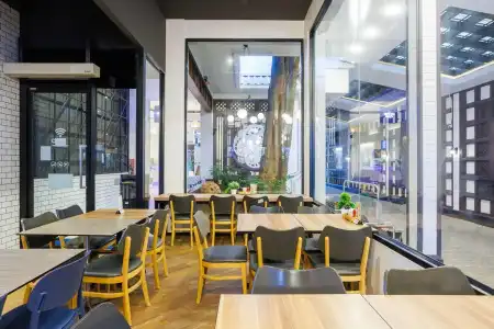 Days Inn by Wyndham Patong Beach Phuket - 40