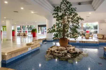 Illot Suites & Spa - 12