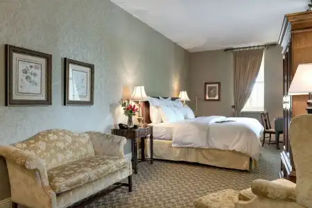Nicollet Island Inn - 52