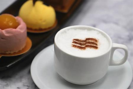 Crowne Plaza Shanghai by IHG - 11