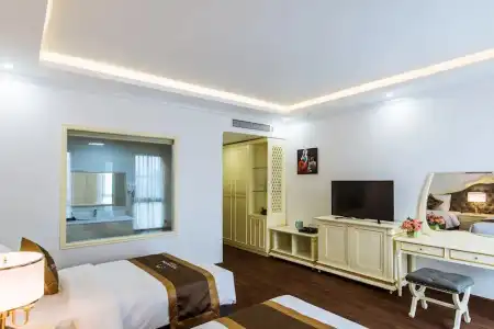 Sun Halong - 21