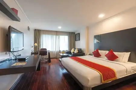 37th Crescent - 55