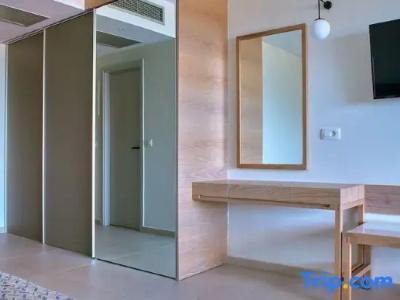 Silver Beach - 141