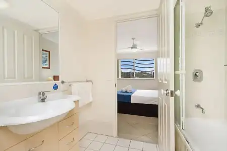 Golden Riviera Beach Resort - 78