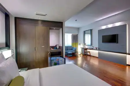 Howard Johnson Plaza by Wyndham Dubai Deira - 5