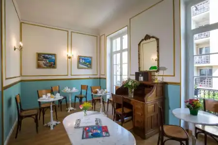Hôtel Louvia - 12