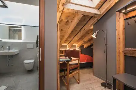 Basecamp - 32