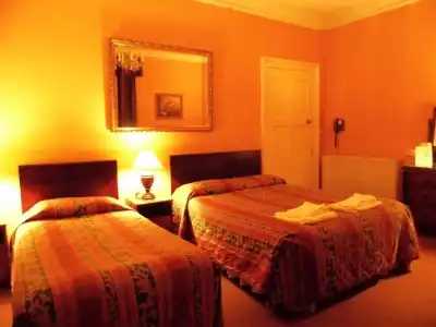 Averon Guest House - 3